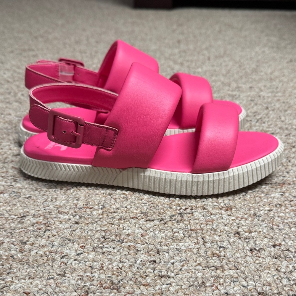 Sorel Women's Hot Pink Sandals